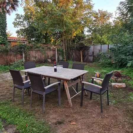 Гостевой дом Maison De Charme - La Rochelle - Ile De Re - Ла-Рошель