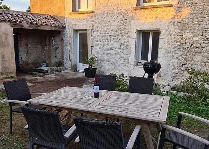 Maison Typique - - île De Ré - Maison d'hôtes La Rochelle (Charente-Maritime)